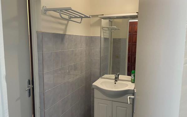 Appartement à vendre    1 pièce • 21,87 m2 Saint-François