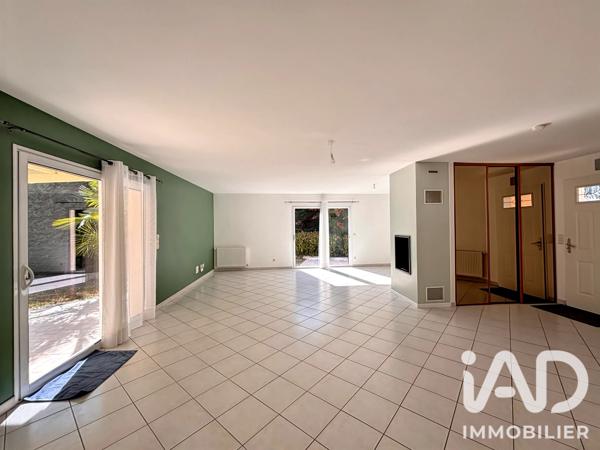Maison à vendre 5 pièces 125 m² Saintes