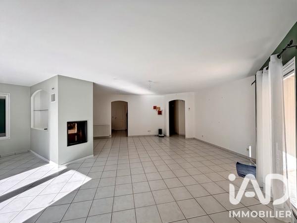 Maison à vendre 5 pièces 125 m² Saintes