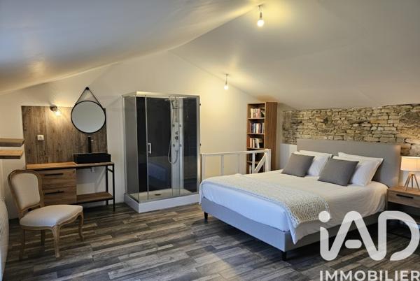 Maison à vendre 7 pièces 197 m² Saint-Hilaire-la-Palud