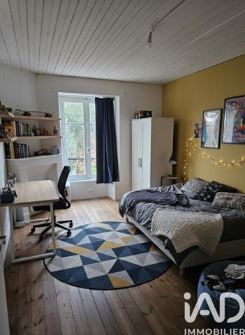 Maison à vendre 7 pièces 197 m² Saint-Hilaire-la-Palud