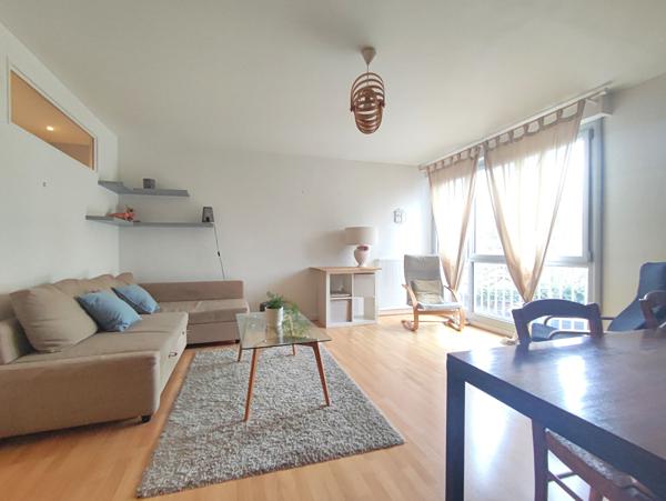 DOBREE – Nantes Apprtement T4 meublé avec balcon et parking