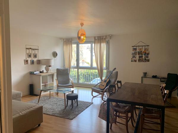 DOBREE – Nantes Apprtement T4 meublé avec balcon et parking