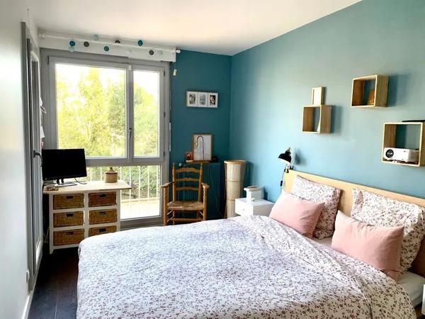 DOBREE – Nantes Apprtement T4 meublé avec balcon et parking