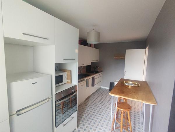 DOBREE – Nantes Apprtement T4 meublé avec balcon et parking
