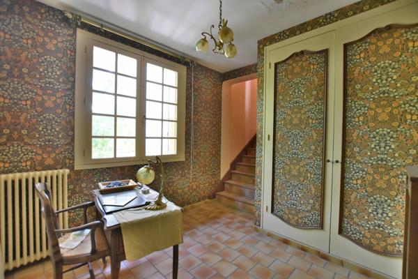 Maison de charme dans un environnement pratique et verdoyant