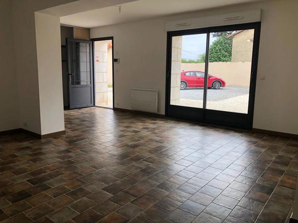 Location                                                      Maison
                        
                     6 pièces                      130 m2                     à Vernon
