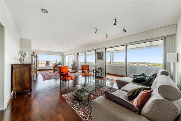 Appartement T7 à louer - 183 m² (réf : 545969)