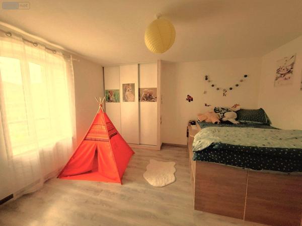 Maison à vendre à Sauxillanges dans le Puy-de-Dôme (63490), ref : 2025-63-2025389