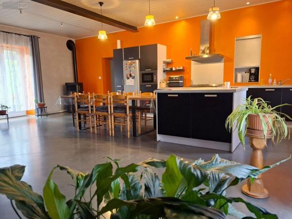 Maison à vendre à Sauxillanges dans le Puy-de-Dôme (63490), ref : 2025-63-2025389