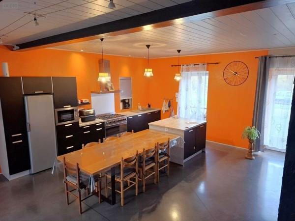 Maison à vendre à Sauxillanges dans le Puy-de-Dôme (63490), ref : 2025-63-2025389