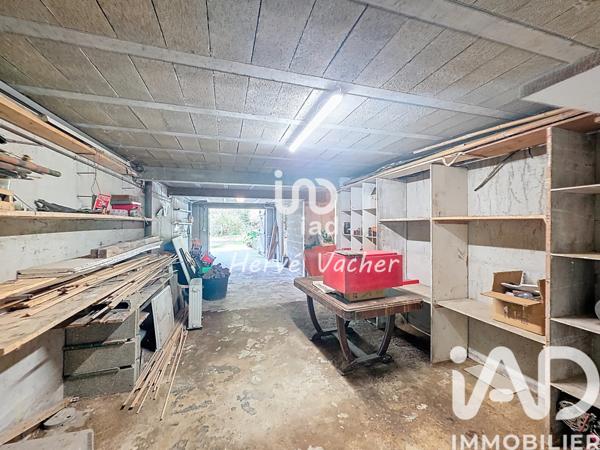 Maison à vendre 6 pièces 161,84 m² Saint-Étienne-du-Bois