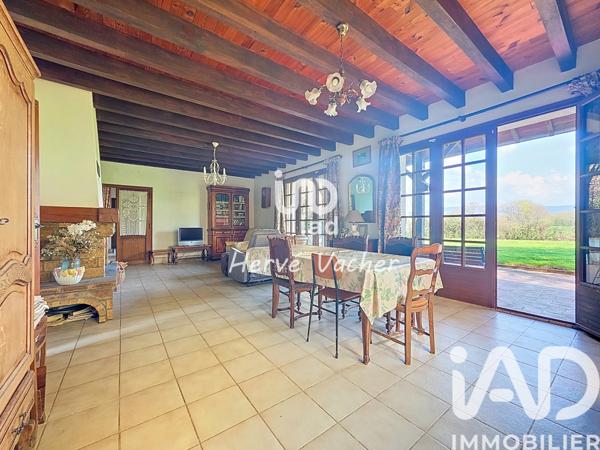 Maison à vendre 6 pièces 161,84 m² Saint-Étienne-du-Bois