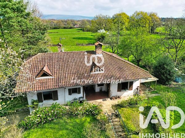 Maison à vendre 6 pièces 161,84 m² Saint-Étienne-du-Bois