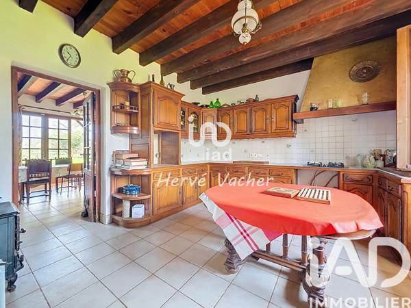 Maison à vendre 6 pièces 161,84 m² Saint-Étienne-du-Bois