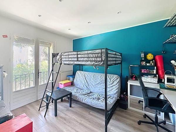 A vendre appartement T3 104m2 Saint-Barnabé Marseille 13012