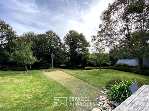 Maison moderne au calme avec suite parentale et jardin paysager