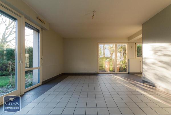 Appartement à louer 4 pièces 81.1m²