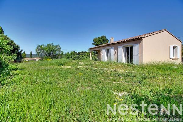 A VENDRE ! Maison de plain-pied de 5 pièces de 93m² sur 660m² entièrement clos à LORGUES