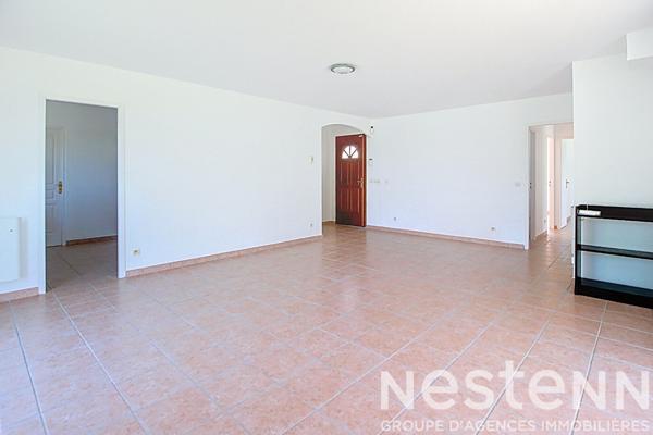 A VENDRE ! Maison de plain-pied de 5 pièces de 93m² sur 660m² entièrement clos à LORGUES