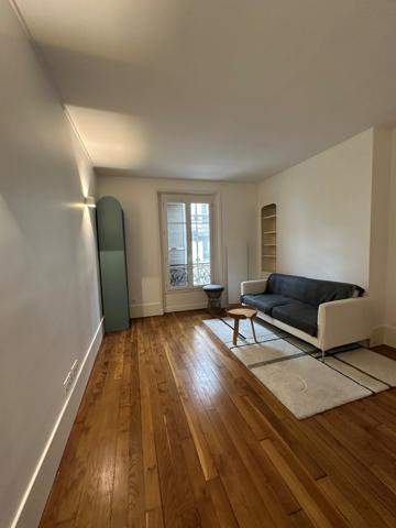 Magnifique studio de 27 m2  75014 Paris