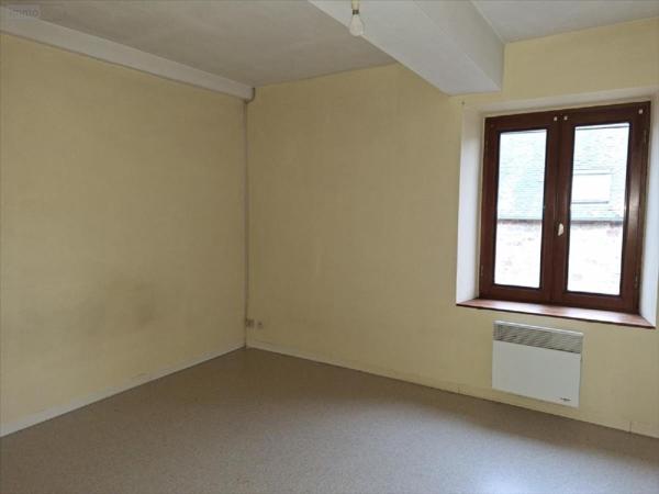 Maison à vendre à Saint-Denis-de-Gastines en Mayenne (53500), ref : 53077-1069917