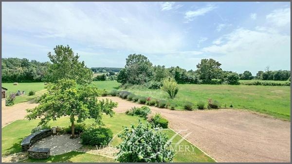 Domaine de 2 habitations distinctes dans un environnement sans nuisance au coeur de l'Anjou