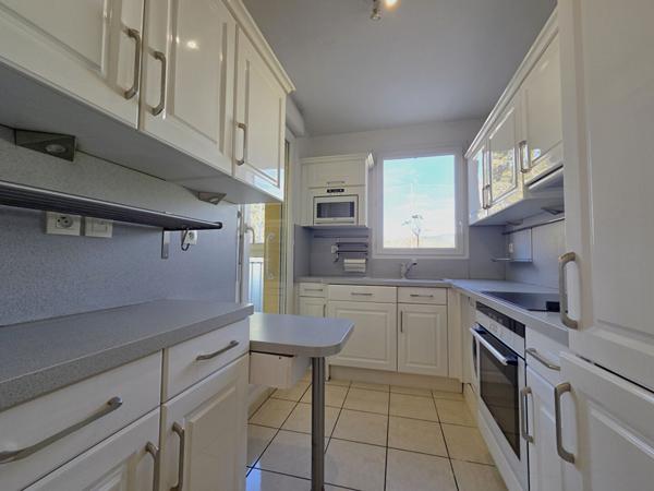 Achat vente Appartement 3 pièces 2 chambres Solliès proche Toulon