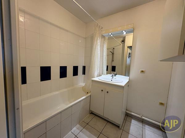 Location appartement Bordeaux : 914 € - AJP Immobilier Saint Andre de Cubzac
