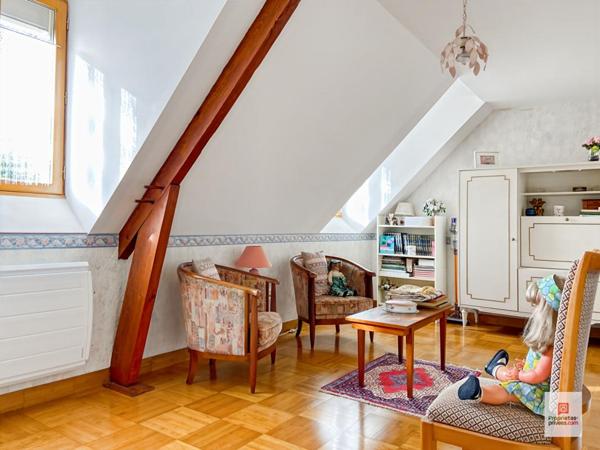 Maison - Sable Sur Sarthe 8 pièce(s) 165 m2