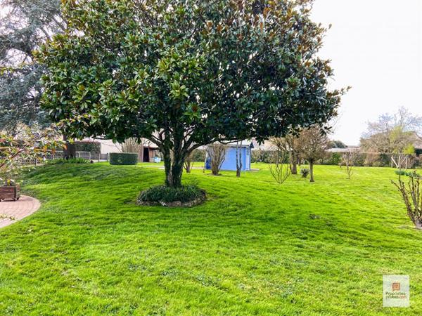 Maison - Sable Sur Sarthe 8 pièce(s) 165 m2