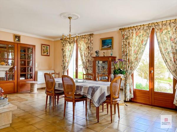 Maison - Sable Sur Sarthe 8 pièce(s) 165 m2