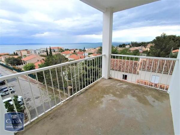 Appartement à louer 3 pièces 65.74m² Martigues (13500)