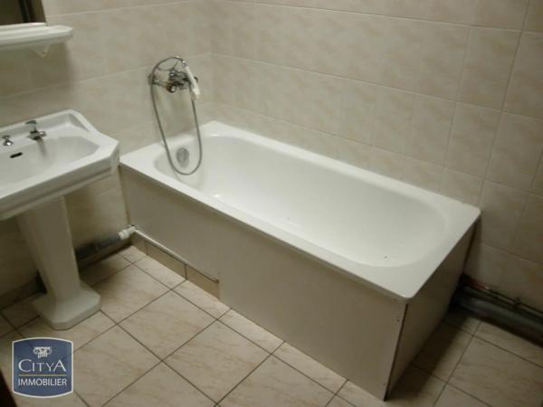 Appartement à louer 4 pièces 79.07m² Verdun-sur-Garonne (82600)