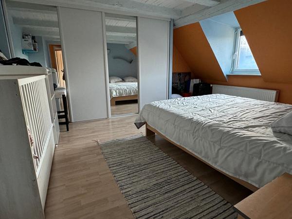 APPARTEMENT  DUPLEX 7 PIECES CHARME AU 1 ER ETAGE  TERRASSE TERRAIN BAVILLIERS