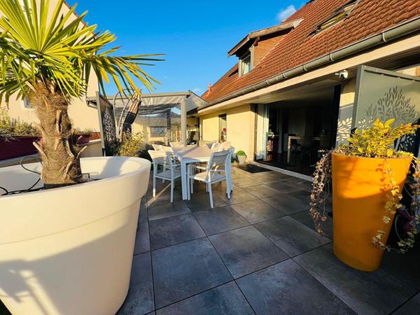 APPARTEMENT  DUPLEX 7 PIECES CHARME AU 1 ER ETAGE  TERRASSE TERRAIN BAVILLIERS