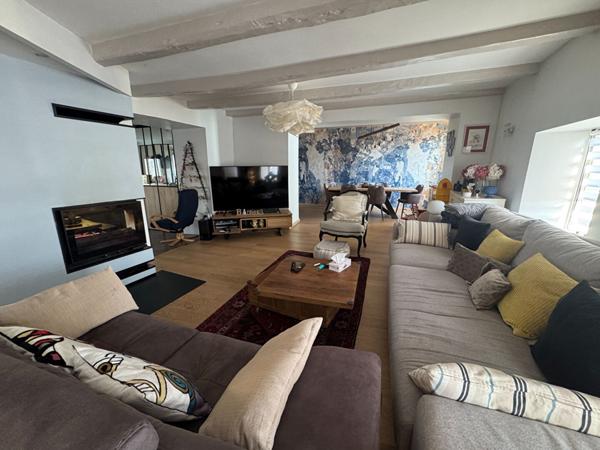 APPARTEMENT  DUPLEX 7 PIECES CHARME AU 1 ER ETAGE  TERRASSE TERRAIN BAVILLIERS