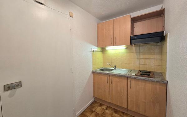 Appartement à vendre    2 pièces • 27,97 m2 Saint-Cyprien