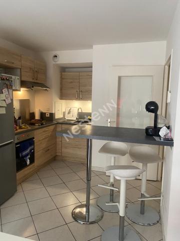 QUARTIER GENERAL FRERE LYON 7èeme - Appartement T2 33,25 m² Carrez (50 m² habitables) avec cave et garage inclus ? Calme, soigné, sans travaux
