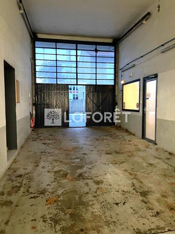 Location local commercial Montbrison - 300 m² - 1 950 €/mois