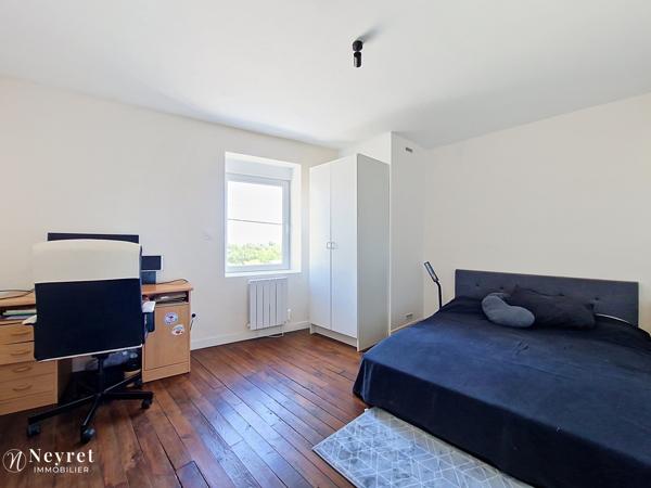 Communay - Maison de ville 151m² - 4 chambres avec espace bureau - Cour privative de 35m²