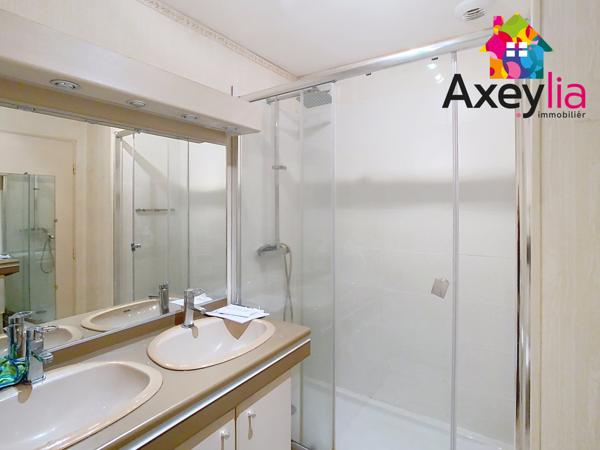 Commelle-Vernay (42120) A VENDRE- COMMELLE-VERNAY- MAISON 4 CHAMBRES+BUREAU SUR TERRAIN AVEC JARDIN