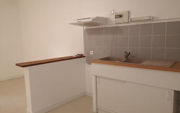 Appartement à louer    2 pièces •  Cabrières