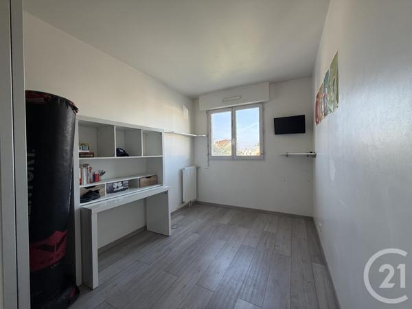 Appartement F4 à vendre  4 pièces - 81,60 m2 LIVRY GARGAN - 93