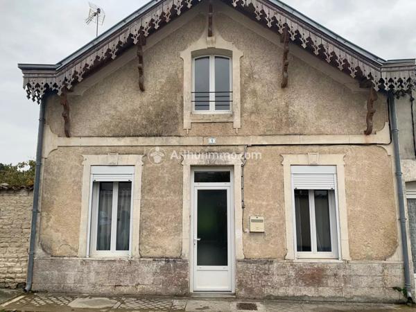 Location                                                      Maison
                        
                     5 pièces                      89 m2                     à Matha