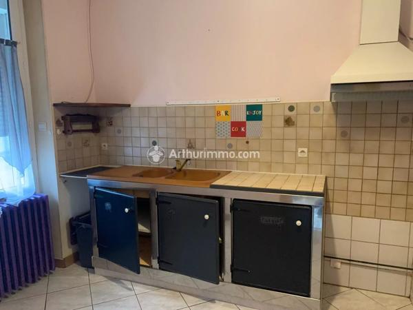 Location                                                      Maison
                        
                     5 pièces                      89 m2                     à Matha