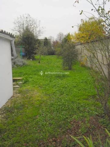 Location                                                      Maison
                        
                     5 pièces                      89 m2                     à Matha