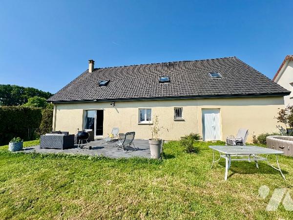 PAVILLON  TRADITIONNEL FAMILIAL A GOURNAY EN BRAY 6 Pièces 127m²