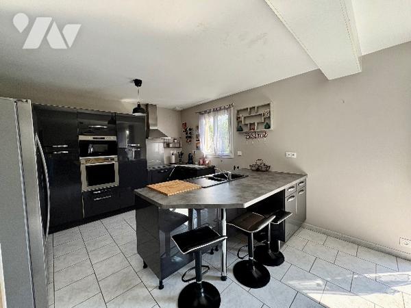 PAVILLON  TRADITIONNEL FAMILIAL A GOURNAY EN BRAY 6 Pièces 127m²