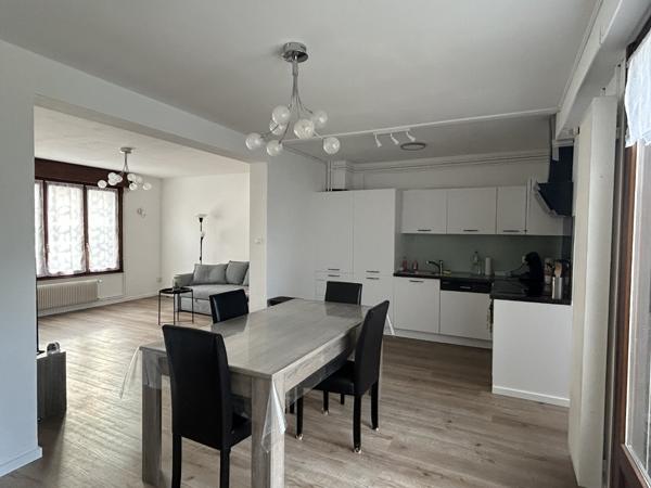 Maison à LA CHAPELLE D'ARMENTIERES (59930)